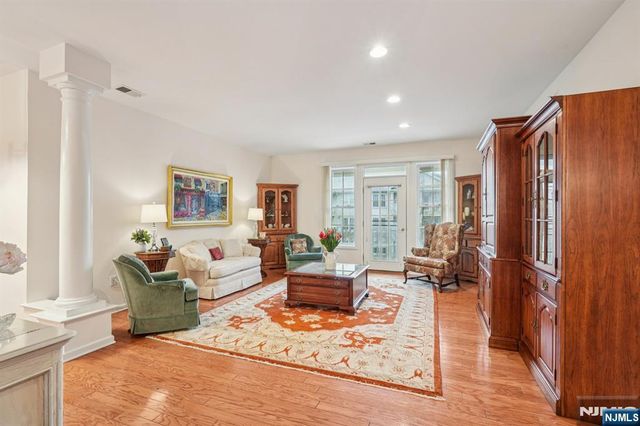 1209 Holly Lane 141, Cedar Grove, NJ 07009