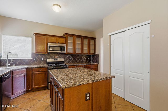 3165 SARINA Circle, El Paso, TX 79938