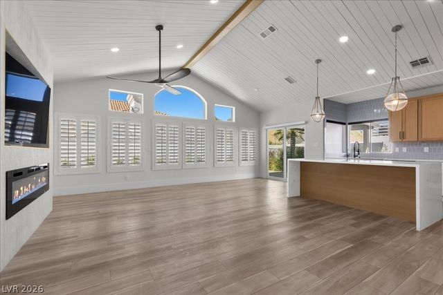 8120 Pacific Cove Drive, Las Vegas, NV 89128