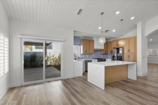 8120 Pacific Cove Drive, Las Vegas, NV 89128