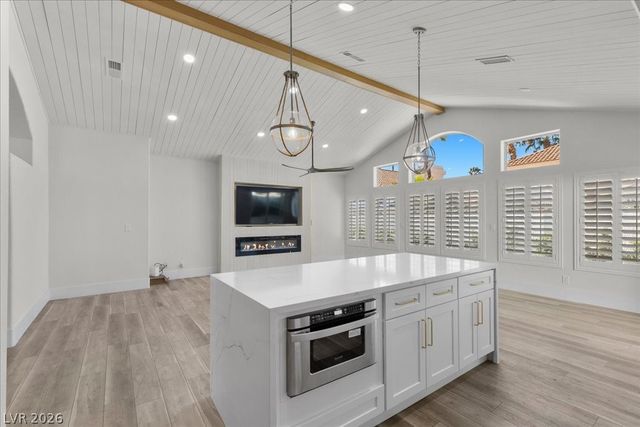 8120 Pacific Cove Drive, Las Vegas, NV 89128