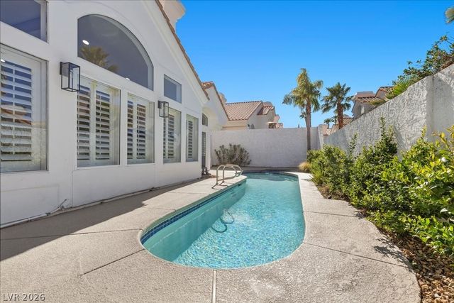 8120 Pacific Cove Drive, Las Vegas, NV 89128