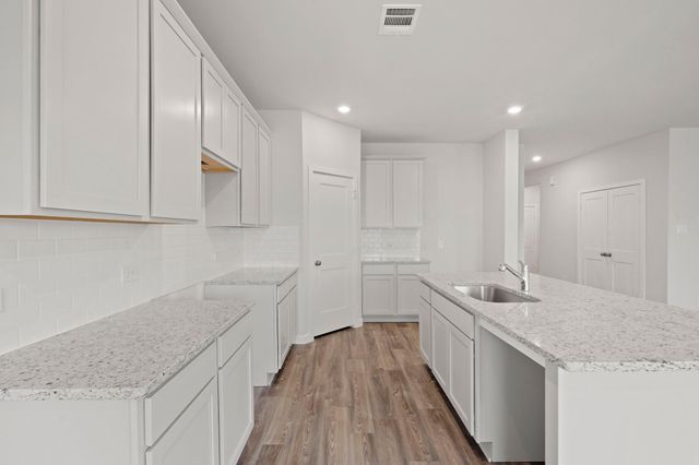 16994 Hazelnut Drive, Conroe, TX 77302