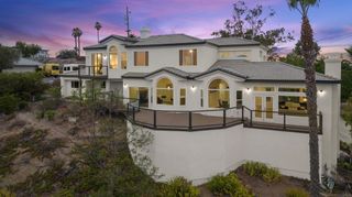 1522 Maxwell Lane, Vista, CA 92084