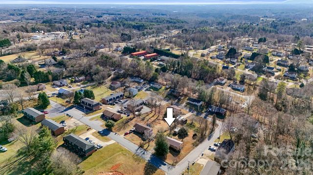 24 W Berkley Street, Granite Falls, NC 28630
