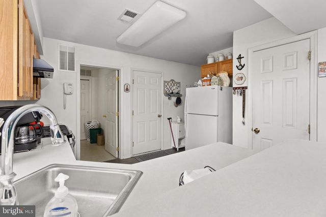 47 GREENBROOK DR, Columbus, NJ 08022