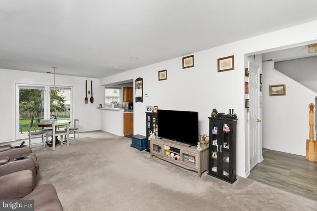 47 GREENBROOK DR, Columbus, NJ 08022