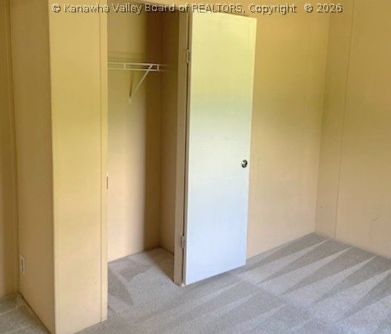 38 Frankmoore Road, Griffithsville, WV 25521