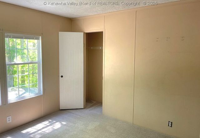 38 Frankmoore Road, Griffithsville, WV 25521