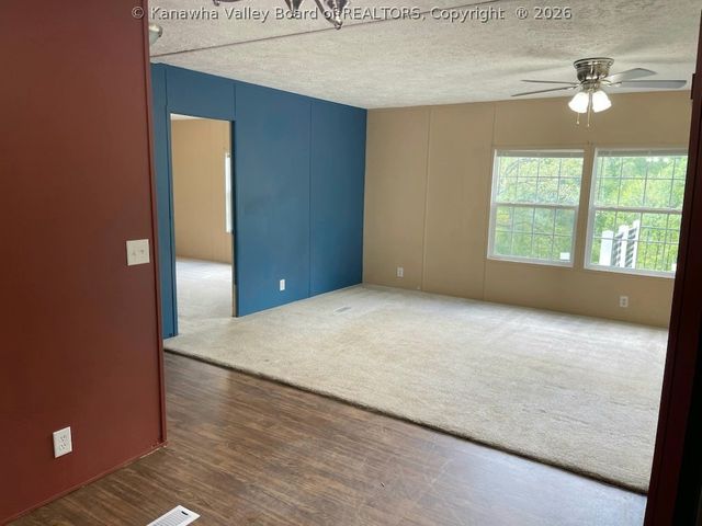 38 Frankmoore Road, Griffithsville, WV 25521