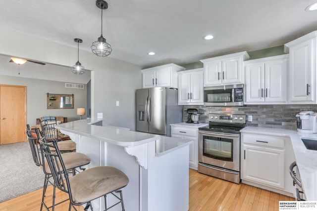 7856 S 155 Avenue, Omaha, NE 68138