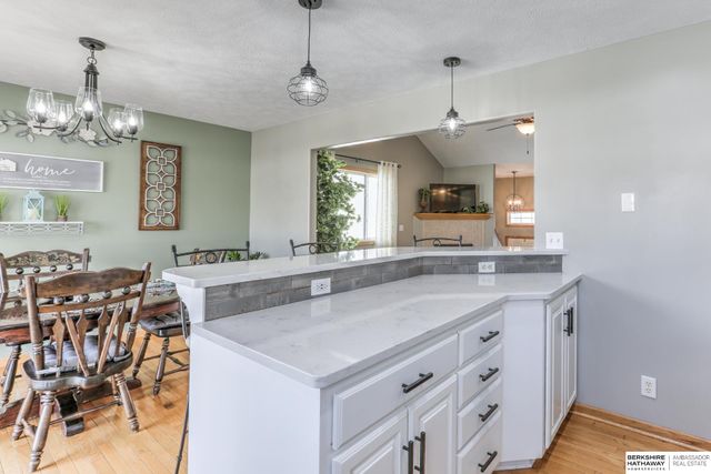 7856 S 155 Avenue, Omaha, NE 68138