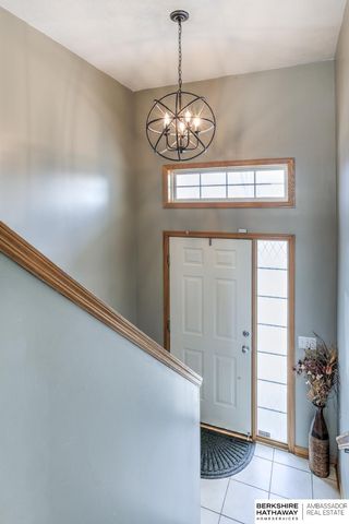 7856 S 155 Avenue, Omaha, NE 68138