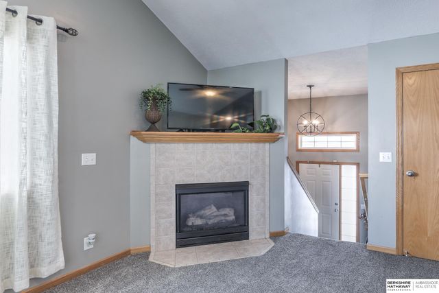 7856 S 155 Avenue, Omaha, NE 68138