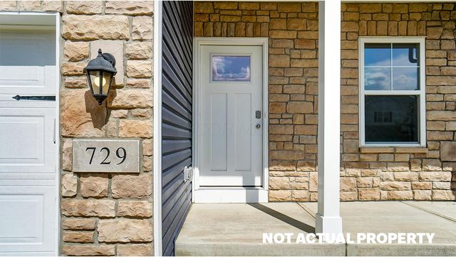 1234 Stratford Way Way, London, OH 43140
