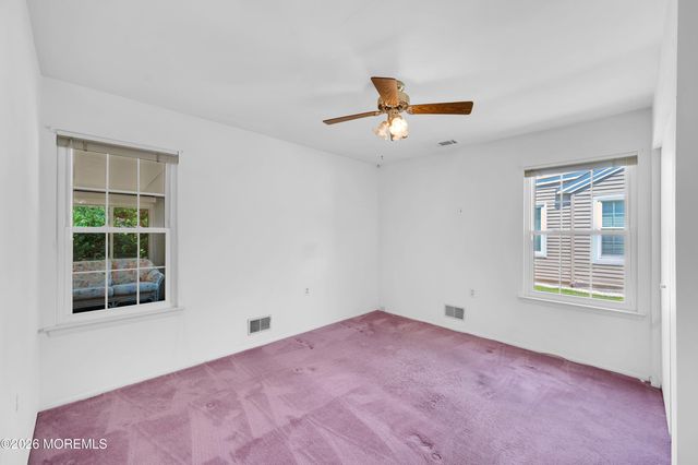 14 Sheffield Drive, Lacey, NJ 08734
