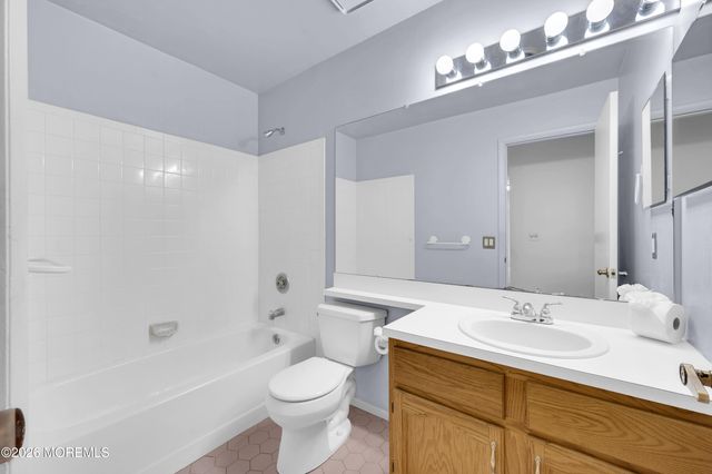 14 Sheffield Drive, Lacey, NJ 08734