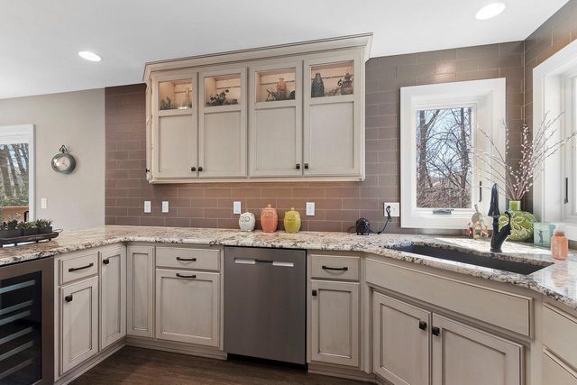 1349 EDGEWOOD DRIVE, Kaukauna, WI 54130