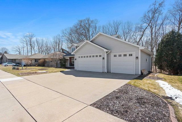 1349 EDGEWOOD DRIVE, Kaukauna, WI 54130