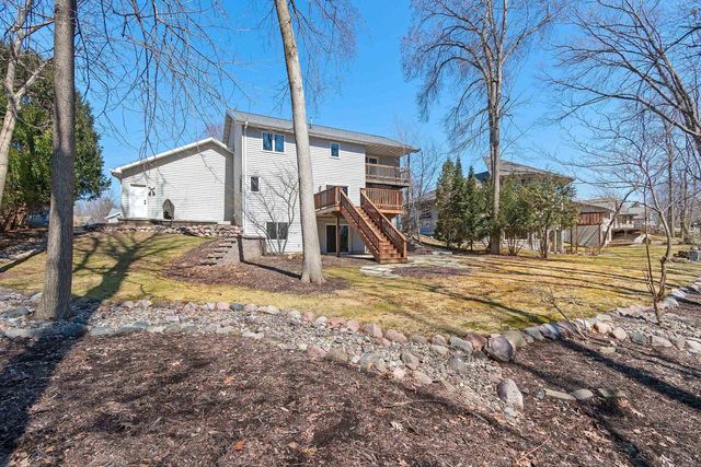 1349 EDGEWOOD DRIVE, Kaukauna, WI 54130