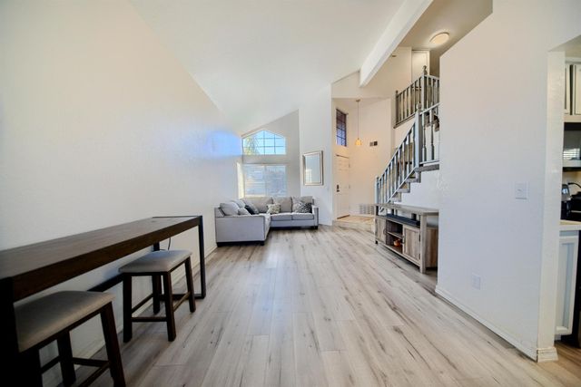 719 Summit Lakes Way, Galt, CA 95632