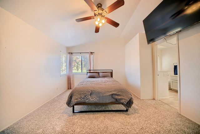 719 Summit Lakes Way, Galt, CA 95632