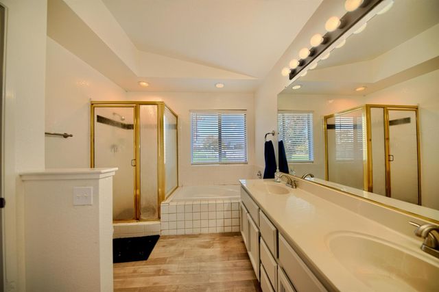 719 Summit Lakes Way, Galt, CA 95632