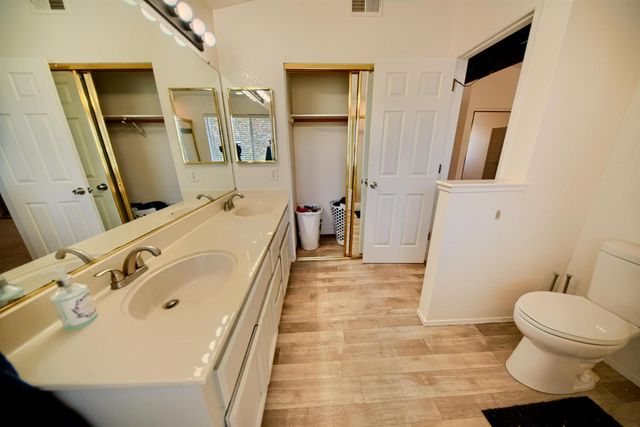 719 Summit Lakes Way, Galt, CA 95632