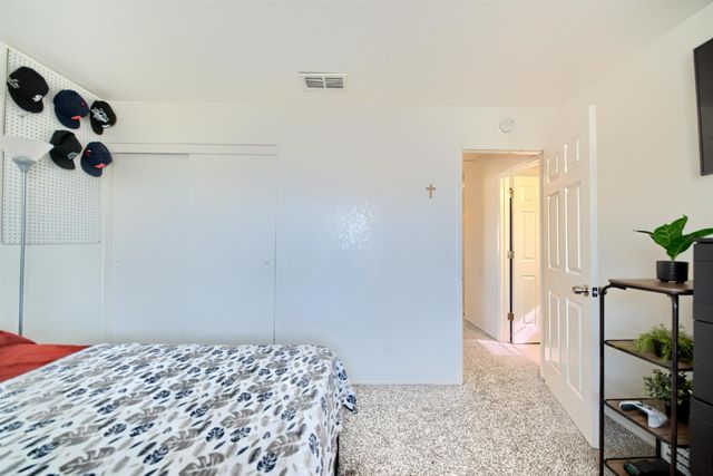 719 Summit Lakes Way, Galt, CA 95632