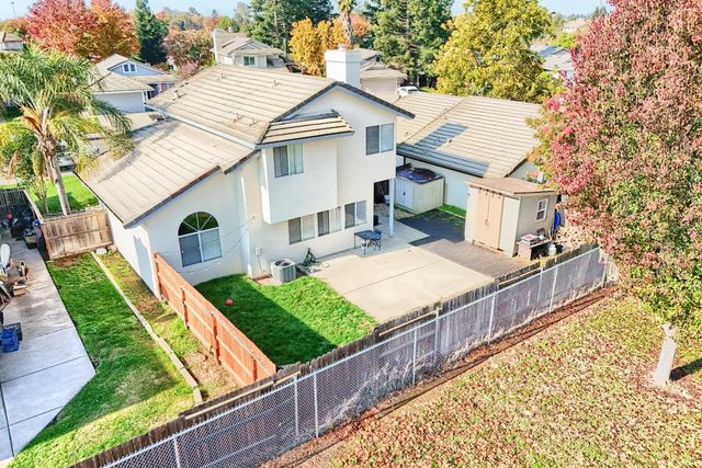 719 Summit Lakes Way, Galt, CA 95632