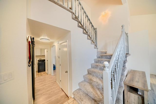 719 Summit Lakes Way, Galt, CA 95632