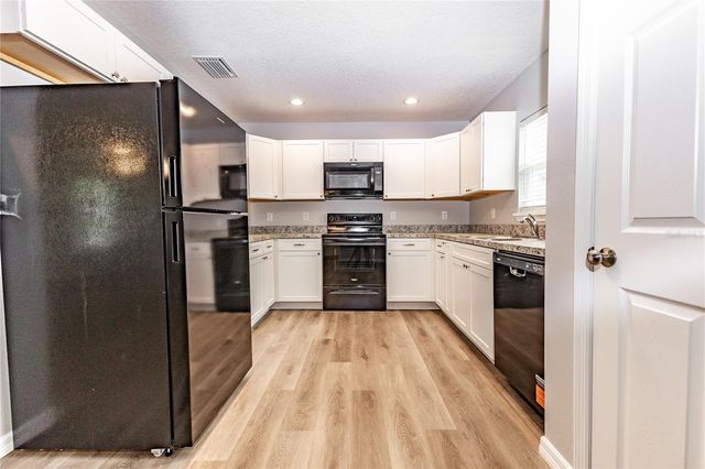 306 E GEORGIA AVENUE, Bushnell, FL 33513