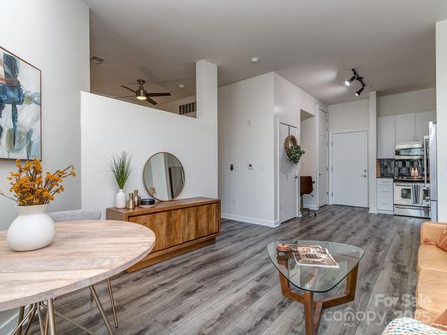 525 E Sixth Street, Charlotte, NC 28202