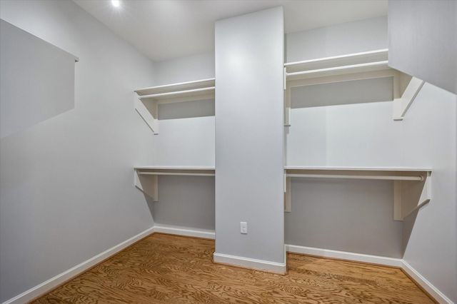 914 Main Street 910, Houston, TX 77002