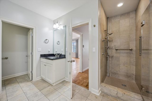 914 Main Street 910, Houston, TX 77002