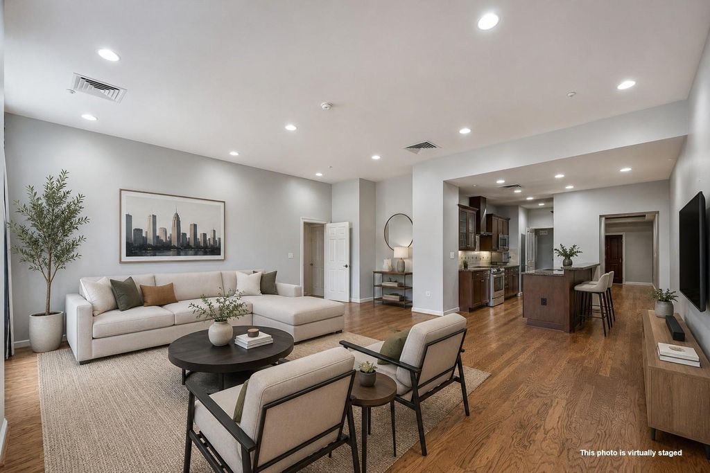 914 Main Street 910, Houston, TX 77002
