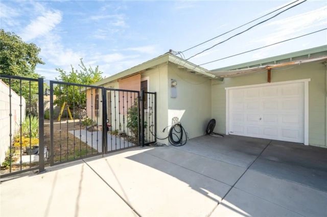 527 E Maple, Monrovia, CA 91016