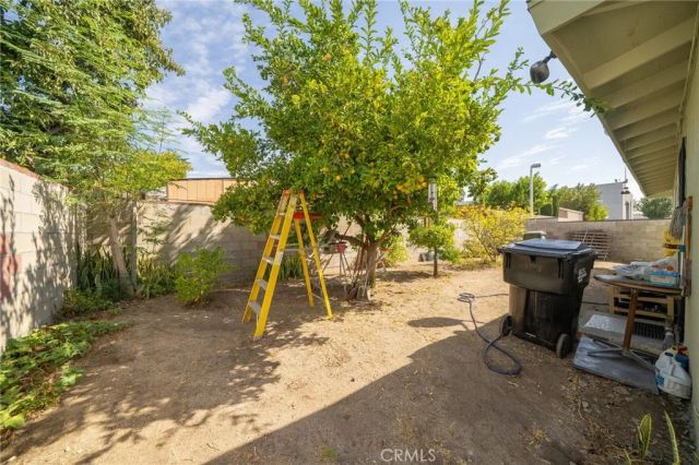 527 E Maple, Monrovia, CA 91016
