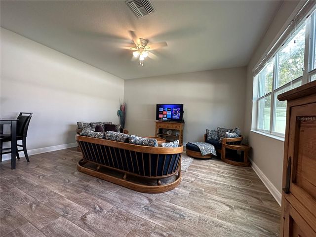 3313 W WALNUT STREET, Tampa, FL 33607