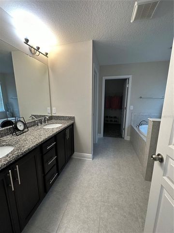 3313 W WALNUT STREET, Tampa, FL 33607