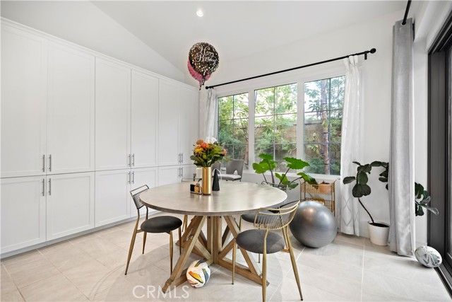 112 San Benito, Irvine, CA 92618