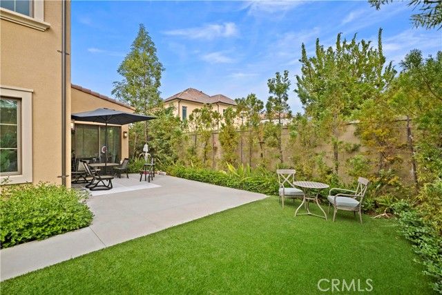 112 San Benito, Irvine, CA 92618