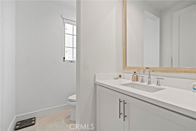 112 San Benito, Irvine, CA 92618