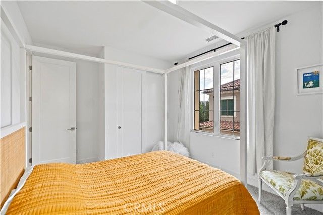 112 San Benito, Irvine, CA 92618