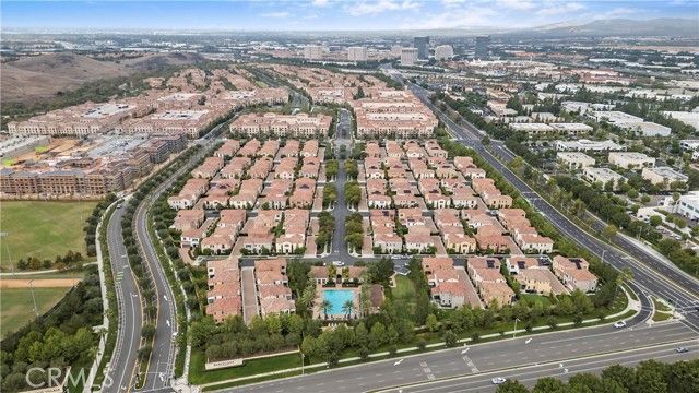 112 San Benito, Irvine, CA 92618