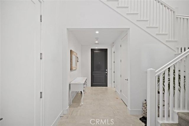 112 San Benito, Irvine, CA 92618