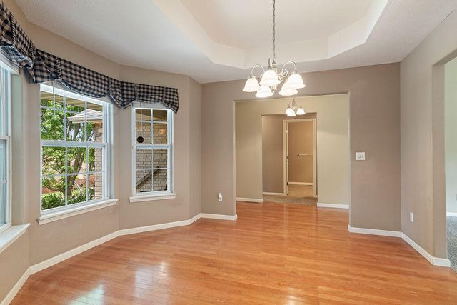 3296 N Eakins Avenue, Springfield, MO 65803