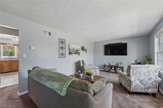 115 Pigeon Creek Rd, Somerset Twp, PA 15330