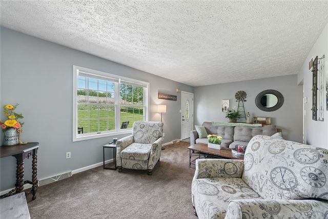 115 Pigeon Creek Rd, Somerset Twp, PA 15330
