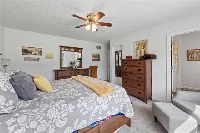 115 Pigeon Creek Rd, Somerset Twp, PA 15330